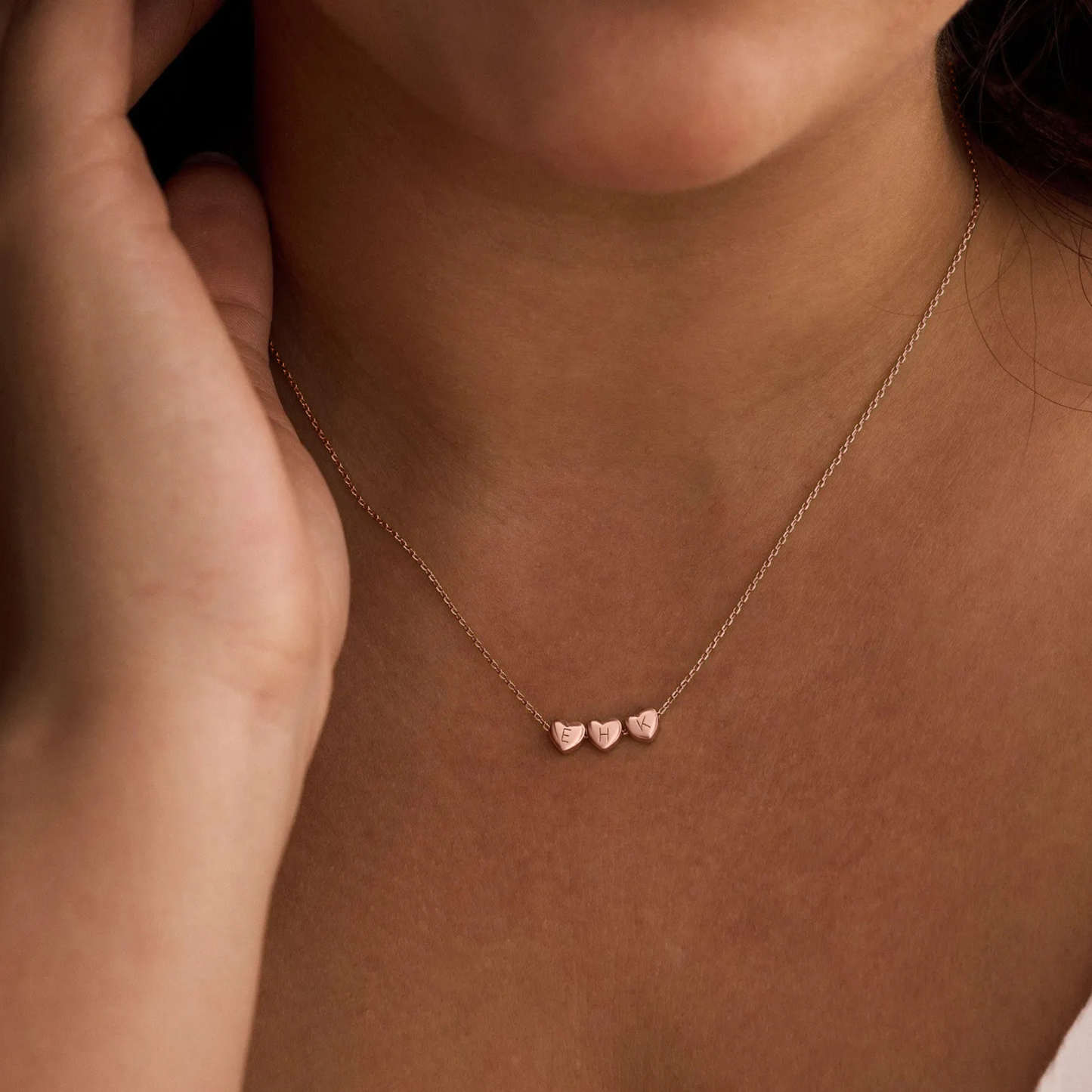 Collana personalizzata con iniziale e ciondolo a forma di cuore