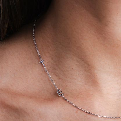 Collana personalizzata con iniziali laterali